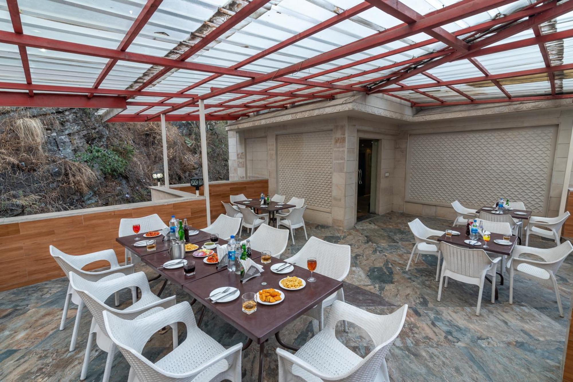 Rock Castle By Dls Hotels Shimla Extérieur photo